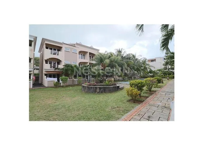 Lovely 4 Bed Townhouse With Common Swimming Pool