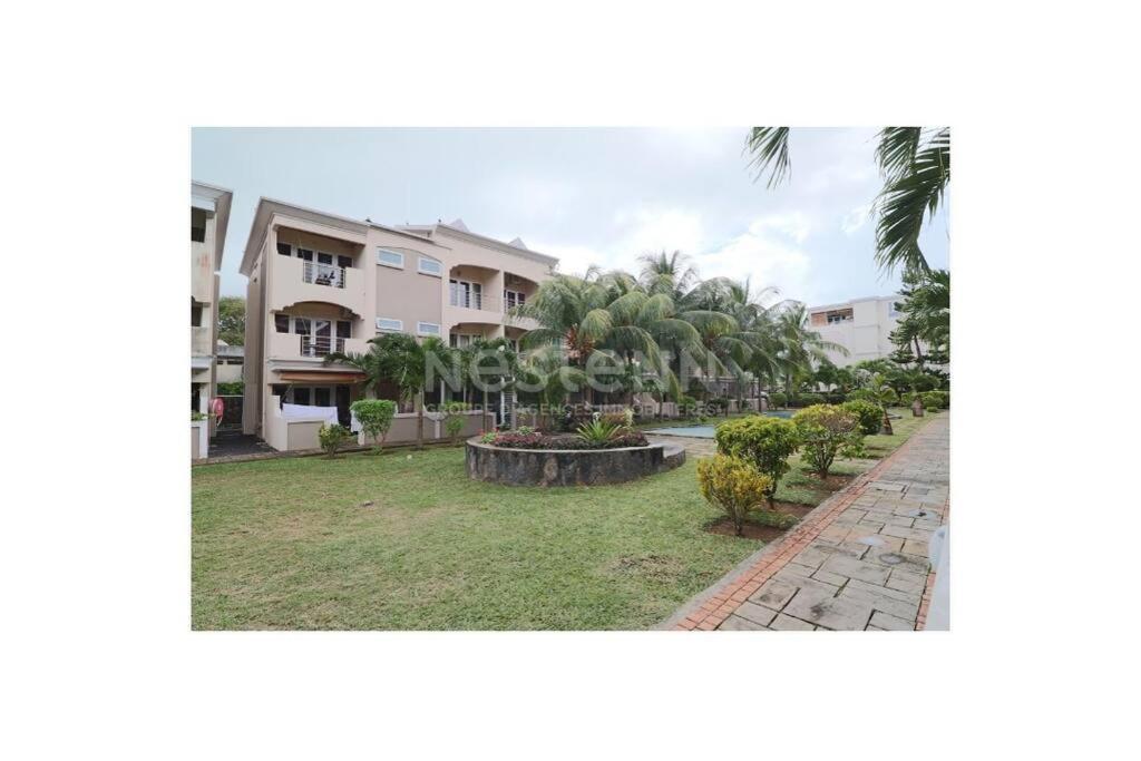 Apartment Lovely 4 Bed Townhouse With Common Swimming Pool