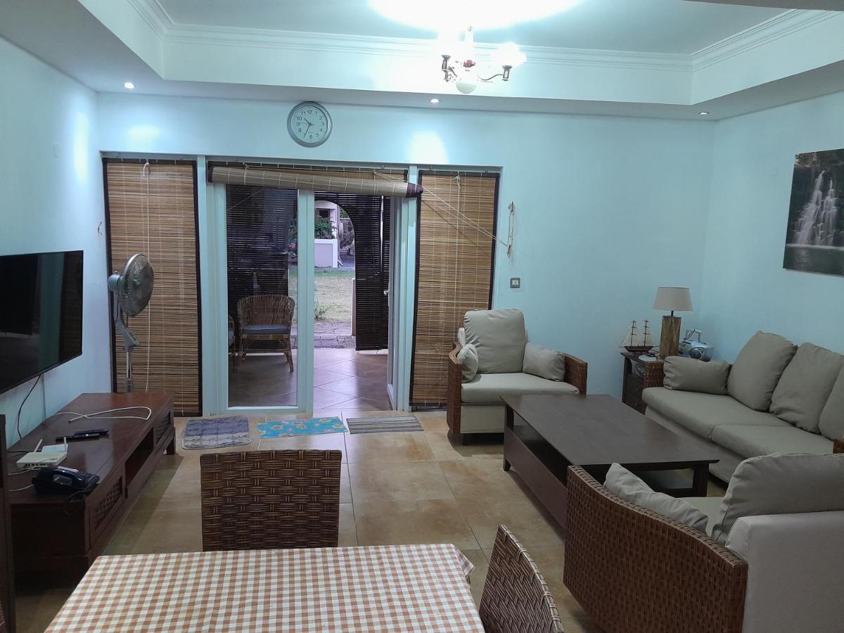 Apartment Lovely 4 Bed Townhouse With Common Swimming Pool Grand Baie